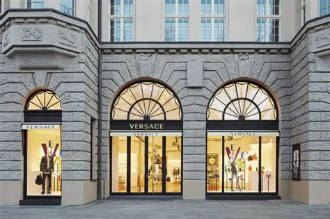 versace berlin opening|Versace Opens New Store in Berlin .